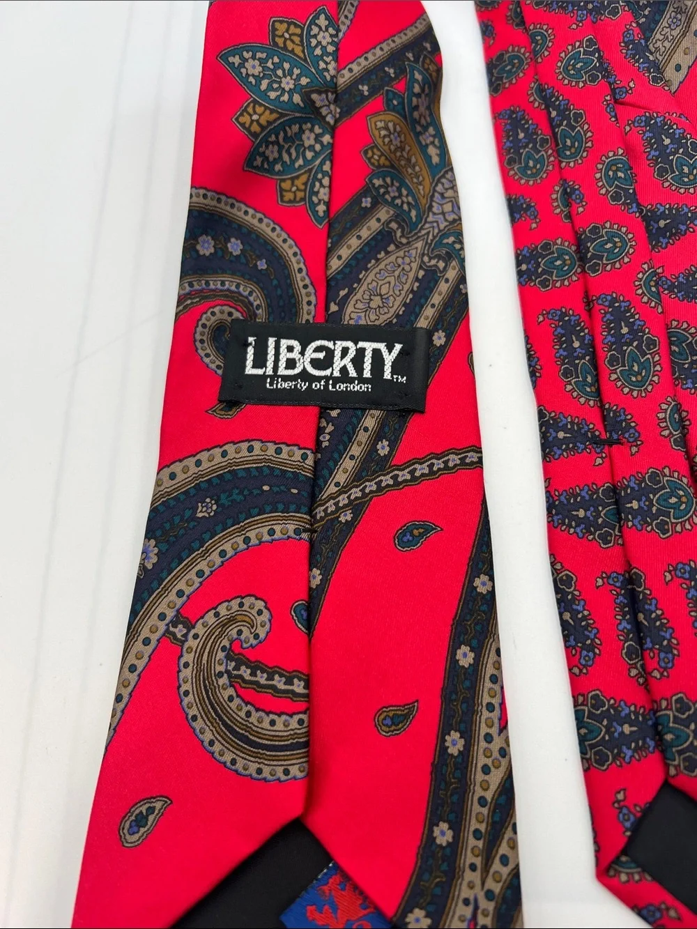 Liberty of London 100% Silk Paisley Necktie Red Navy Blue Made in USA